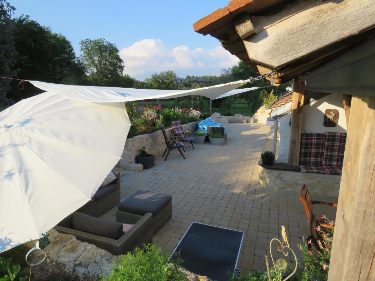 Bed and Breakfast Lalot Oulches Exterior foto