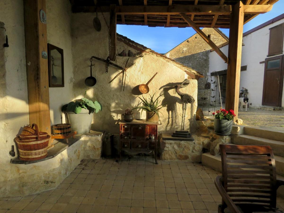 Bed and Breakfast Lalot Oulches Exterior foto